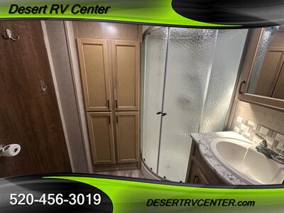 2017 HIGHLAND RIDGE 297RLS   - Photo 16 - Huachuca City, AZ 85616
