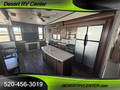 2018 KEYSTONE 310RE   - Photo 7 - Huachuca City, AZ 85616