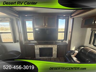 2018 KEYSTONE 310RE   - Photo 10 - Huachuca City, AZ 85616