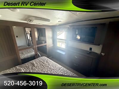 2018 KEYSTONE 310RE   - Photo 18 - Huachuca City, AZ 85616