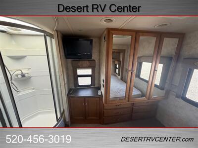 2012 WINNEBAGO 30C - Photo 19 - Huachuca City, AZ 85616