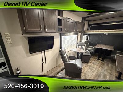 2017 FOREST RIVER 271GSLR   - Photo 13 - Huachuca City, AZ 85616
