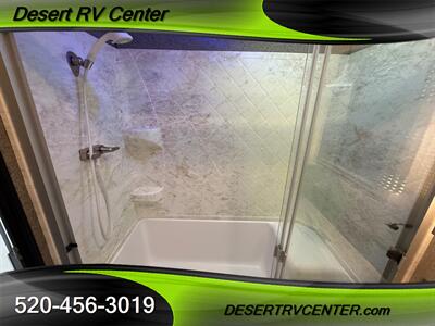 2021 JAYCO 330RSTS   - Photo 13 - Huachuca City, AZ 85616