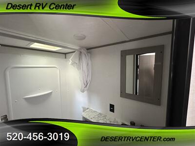 2024 KEYSTONE 18BH   - Photo 14 - Huachuca City, AZ 85616