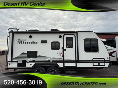 2020 WINNEBAGO 2106FBS MICRO MINNIE   - Photo 1 - Huachuca City, AZ 85616