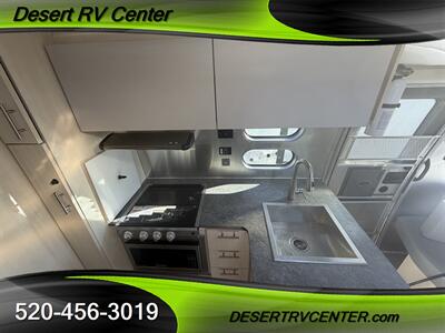 2023 Airstream 25FB FLYING CLOUD   - Photo 18 - Huachuca City, AZ 85616