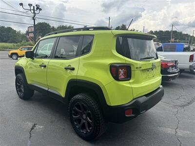 2017 Jeep Renegade Sport   - Photo 6 - Hazleton, PA 18201