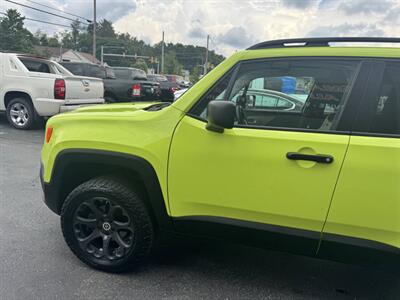 2017 Jeep Renegade Sport   - Photo 4 - Hazleton, PA 18201