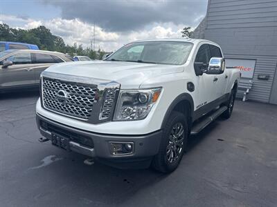 2017 Nissan Titan XD Platinum Reserve 4x4 4dr Crew Cab (Diesel) - Photo 3 - Hazleton, PA 18201