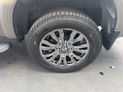 2017 Nissan Titan XD Platinum Reserve 4x4 4dr Crew Cab (Diesel) - Photo 6 - Hazleton, PA 18201