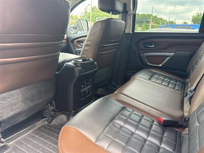 2017 Nissan Titan XD Platinum Reserve 4x4 4dr Crew Cab (Diesel) - Photo 20 - Hazleton, PA 18201