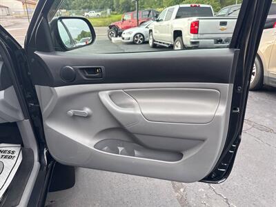 2012 Toyota Tacoma Base 4x4 2dr Regular Cab 6.1 ft SB 4A - Photo 20 - Hazleton, PA 18201