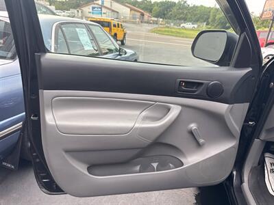 2012 Toyota Tacoma Base 4x4 2dr Regular Cab 6.1 ft SB 4A - Photo 14 - Hazleton, PA 18201