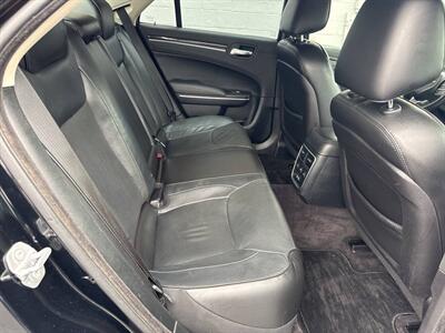 2017 Chrysler 300 C AWD 4dr Sedan - Photo 19 - Hazleton, PA 18201