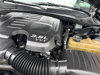 2017 Chrysler 300 C AWD 4dr Sedan - Photo 12 - Hazleton, PA 18201