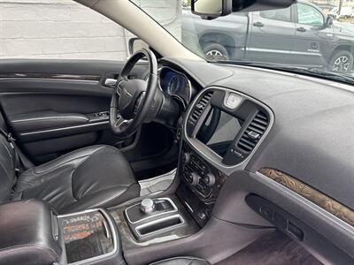 2017 Chrysler 300 C AWD 4dr Sedan - Photo 23 - Hazleton, PA 18201