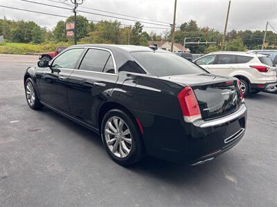2017 Chrysler 300 C AWD 4dr Sedan - Photo 6 - Hazleton, PA 18201