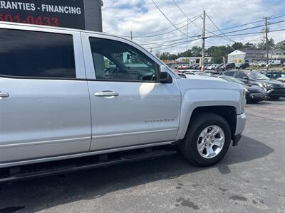 2018 Chevrolet Silverado 1500 LT 4x4 4dr Crew Cab 6.5 ft. SB   - Photo 11 - Hazleton, PA 18201