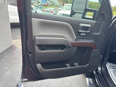 2015 GMC Sierra 1500 SLE 4x4 4dr Crew Cab 5.8 ft. SB   - Photo 15 - Hazleton, PA 18201