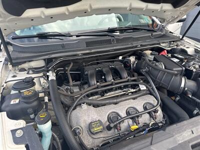 2011 Ford Taurus SEL AWD 4dr Sedan - Photo 11 - Hazleton, PA 18201