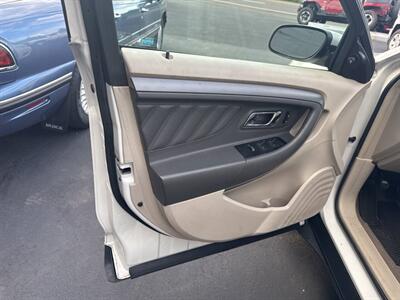 2011 Ford Taurus SEL AWD 4dr Sedan - Photo 14 - Hazleton, PA 18201