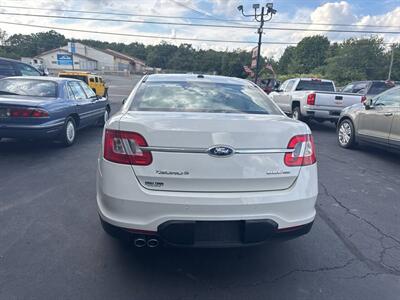 2011 Ford Taurus SEL AWD 4dr Sedan - Photo 7 - Hazleton, PA 18201