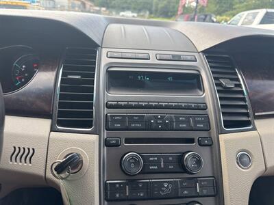 2011 Ford Taurus SEL AWD 4dr Sedan - Photo 27 - Hazleton, PA 18201