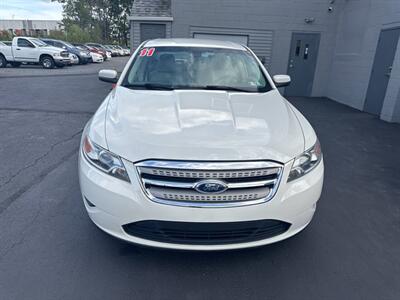 2011 Ford Taurus SEL AWD 4dr Sedan - Photo 2 - Hazleton, PA 18201