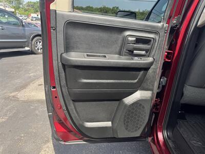 2018 RAM 1500 Express 4x4 4dr Quad Cab 6.3 ft. SB Pickup - Photo 17 - Hazleton, PA 18201