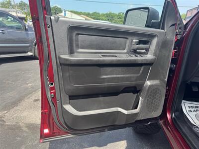 2018 RAM 1500 Express 4x4 4dr Quad Cab 6.3 ft. SB Pickup - Photo 14 - Hazleton, PA 18201