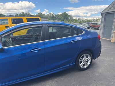 2016 Chevrolet Cruze LT Auto 4dr Sedan w/1SD   - Photo 5 - Hazleton, PA 18201