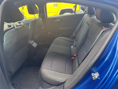 2016 Chevrolet Cruze LT Auto 4dr Sedan w/1SD   - Photo 16 - Hazleton, PA 18201