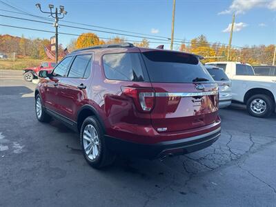 2016 Ford Explorer Base 4dr SUV - Photo 6 - Hazleton, PA 18201