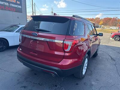 2016 Ford Explorer Base 4dr SUV - Photo 8 - Hazleton, PA 18201