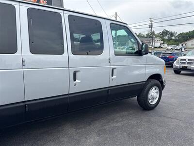 2006 Ford E-350 SD XL   - Photo 9 - Hazleton, PA 18201