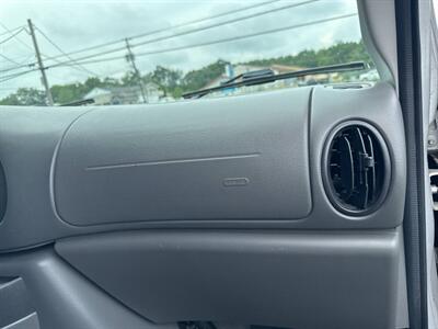2006 Ford E-350 SD XL   - Photo 25 - Hazleton, PA 18201