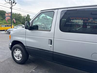 2006 Ford E-350 SD XL   - Photo 4 - Hazleton, PA 18201