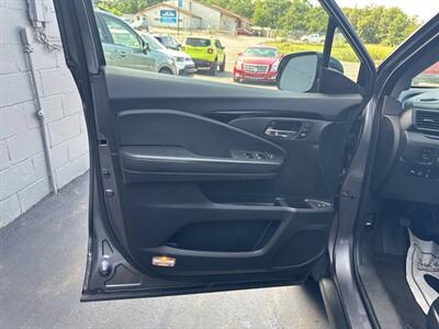 2016 Honda Pilot Elite - Photo 15 - Hazleton, PA 18201