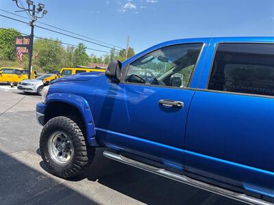 2008 Dodge Ram 1500 SXT 4dr Mega Cab 4WD SB   - Photo 4 - Hazleton, PA 18201