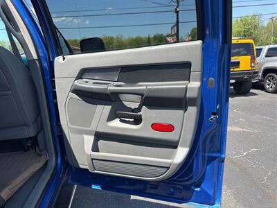 2008 Dodge Ram 1500 SXT 4dr Mega Cab 4WD SB   - Photo 22 - Hazleton, PA 18201