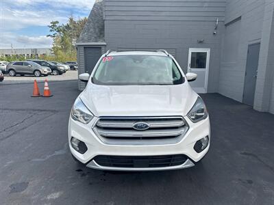 2019 Ford Escape Titanium AWD 4dr SUV   - Photo 2 - Hazleton, PA 18201