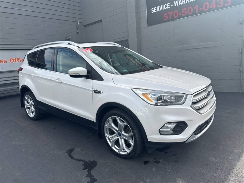 2019 Ford Escape Titanium AWD 4dr SUV   - Photo 1 - Hazleton, PA 18201