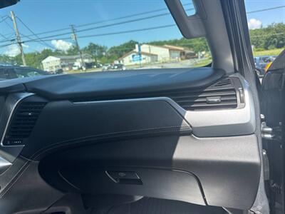 2019 Chevrolet Tahoe Premier 4x4 4dr SUV   - Photo 32 - Hazleton, PA 18201