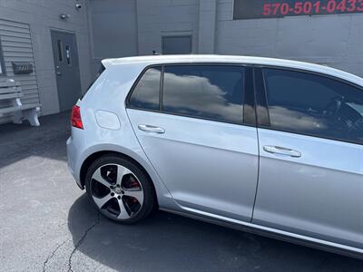 2017 Volkswagen Golf GTI SE 4dr Hatchback 6A - Photo 9 - Hazleton, PA 18201