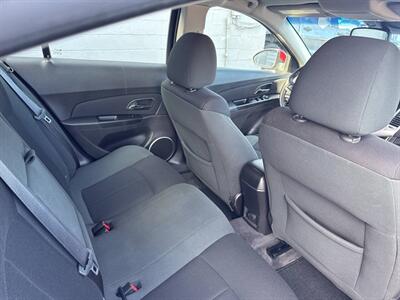 2011 Chevrolet Cruze LT 4dr Sedan w/1LT - Photo 22 - Hazleton, PA 18201