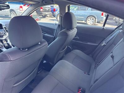 2011 Chevrolet Cruze LT 4dr Sedan w/1LT - Photo 18 - Hazleton, PA 18201