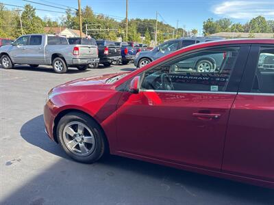 2011 Chevrolet Cruze LT 4dr Sedan w/1LT - Photo 4 - Hazleton, PA 18201