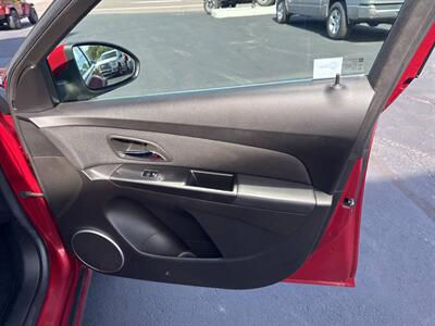 2011 Chevrolet Cruze LT 4dr Sedan w/1LT - Photo 24 - Hazleton, PA 18201