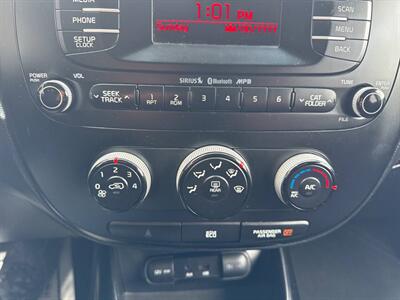 2015 Kia Soul Base 4dr Crossover 6A   - Photo 28 - Hazleton, PA 18201