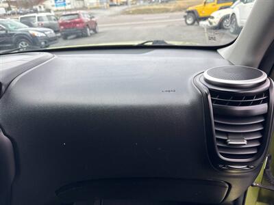 2015 Kia Soul Base 4dr Crossover 6A   - Photo 27 - Hazleton, PA 18201